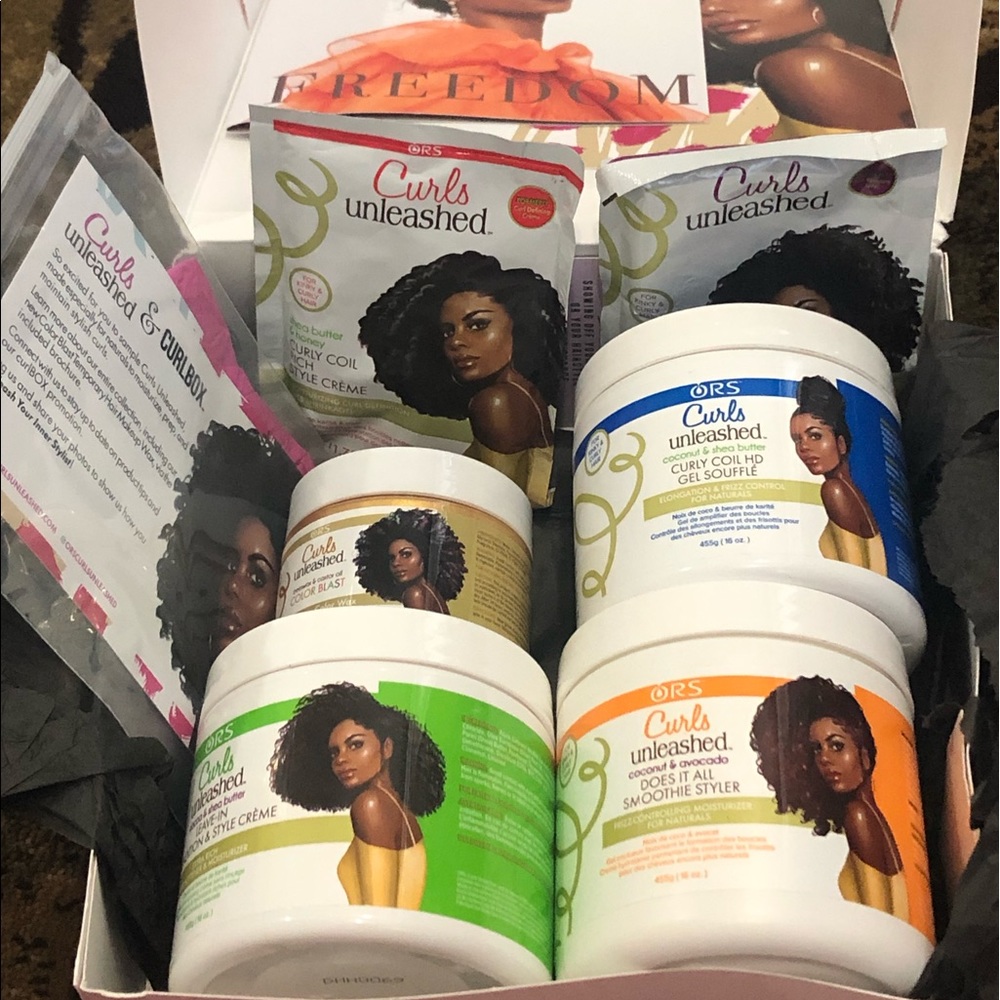 CurlBox-“ORS Curls Unleashed full sized products